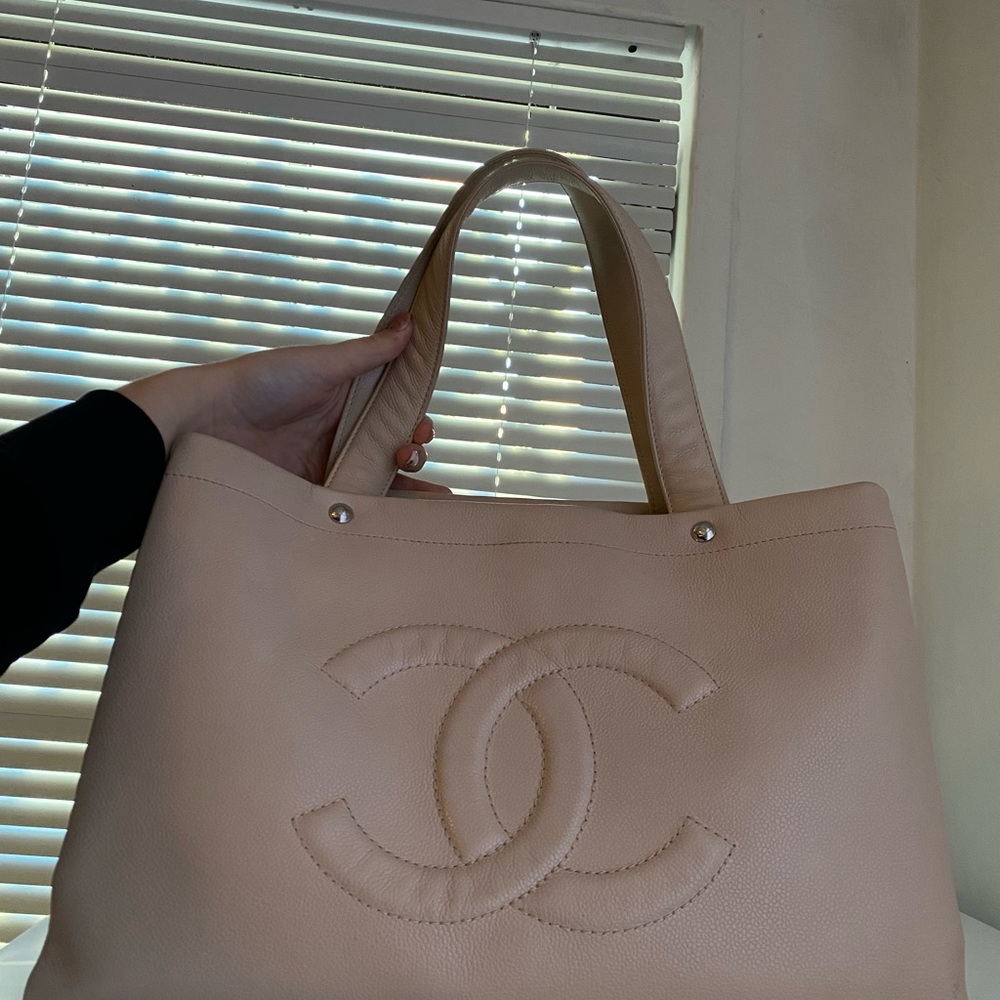 Chanel beige authentic bag!!